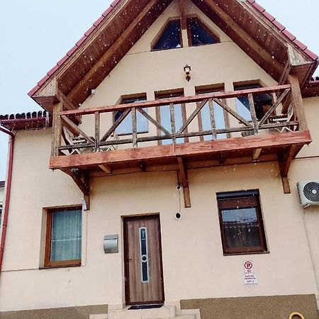 Ferienwohnung Casa Cu Balcon Brașov Exterior foto