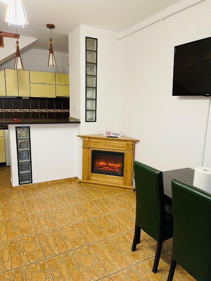 Ferienwohnung Casa Cu Balcon Brașov Exterior foto