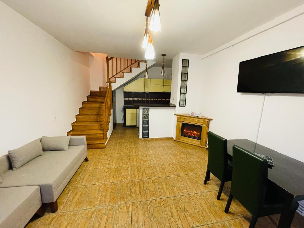 Ferienwohnung Casa Cu Balcon Brașov Exterior foto